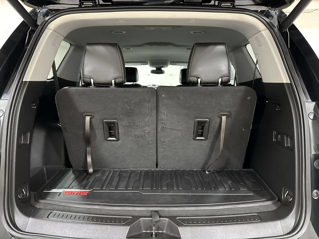 Used 2019 GMC Acadia SLT w/ LPO, Black Accent Package AWD/4WD image 24