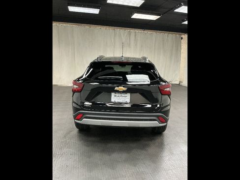 New 2026 Chevrolet Trax LT image 4