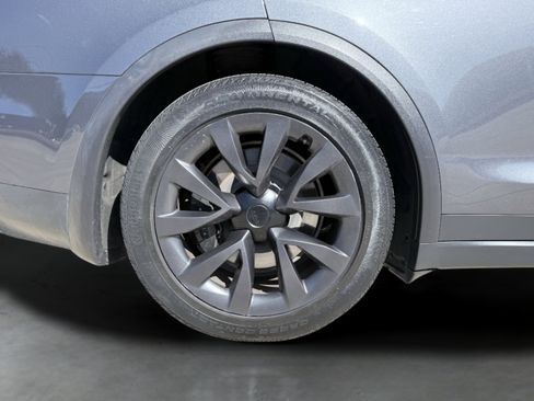 Used 2023 Tesla Model X image 13