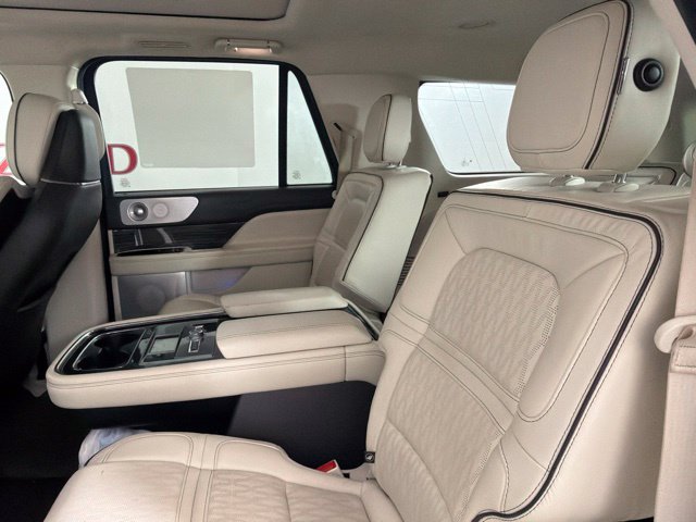 Used 2020 Lincoln Navigator L Black Label AWD/4WD image 28