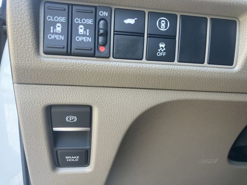 Used 2021 Honda Odyssey EX-L image 30