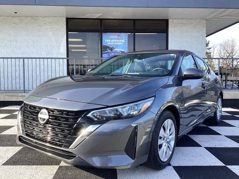 Used 2024 Nissan Sentra S image 2