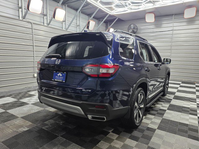 Used 2024 Honda Pilot Elite image 6