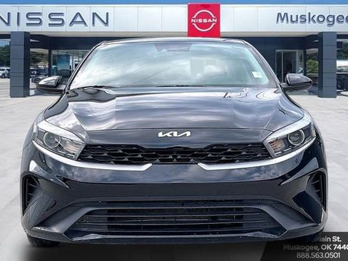 Used 2023 Kia Forte LXS FWD image 2