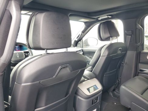 New 2026 Lincoln Navigator Reserve w/ Jet Appearance Package image 28