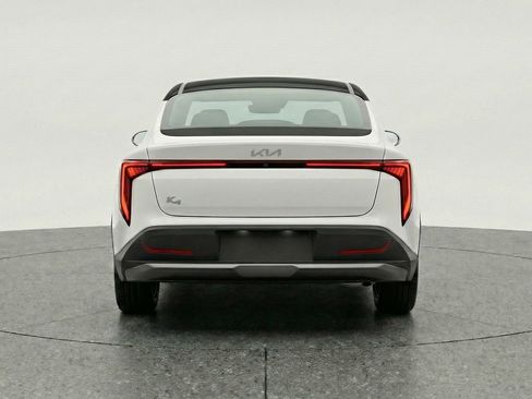 Used 2025 Kia K4 LXS image 7