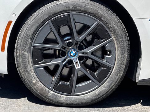 Certified 2023 BMW i4 eDrive35 RWD image 38