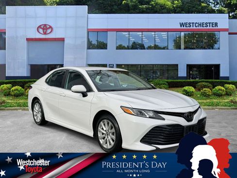 Used 2020 Toyota Camry LE w/ Carpet Mat Package image 1