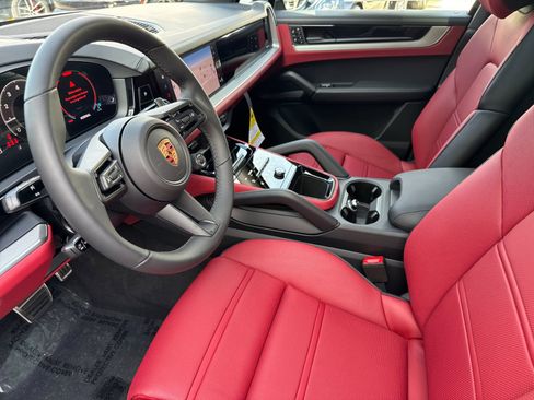 New 2026 Porsche Cayenne S AWD/4WD image 4