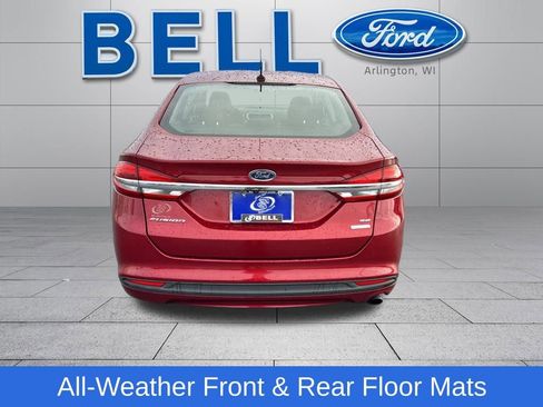 Used 2018 Ford Fusion SE image 5