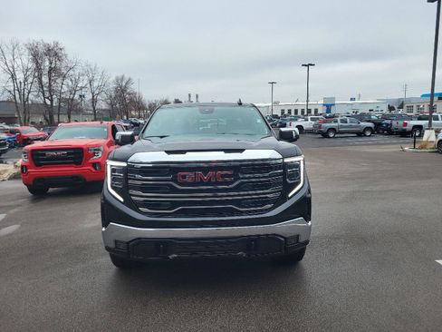 Used 2023 GMC Sierra 1500 SLT w/ SLT Premium Package image 8