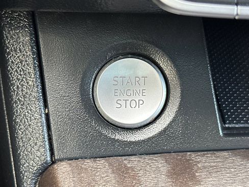 Used 2020 Audi Q5 2.0T Premium w/ Convenience Package image 25