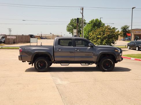 Used 2023 Toyota Tacoma TRD Pro AWD/4WD image 8