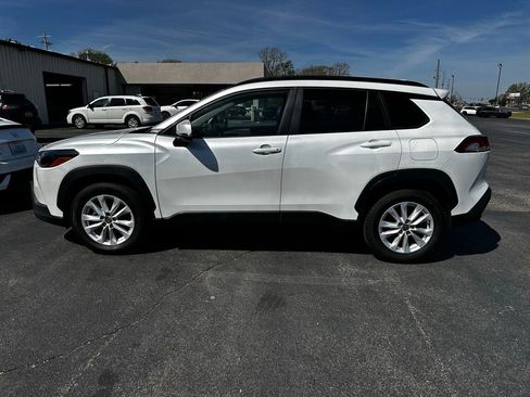 Used 2022 Toyota Corolla Cross LE image 18