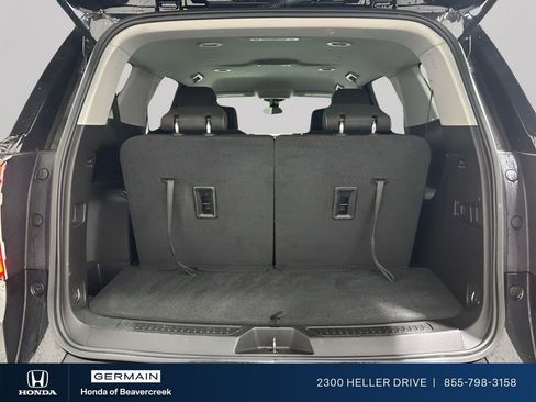 Used 2023 GMC Acadia SLE FWD image 29
