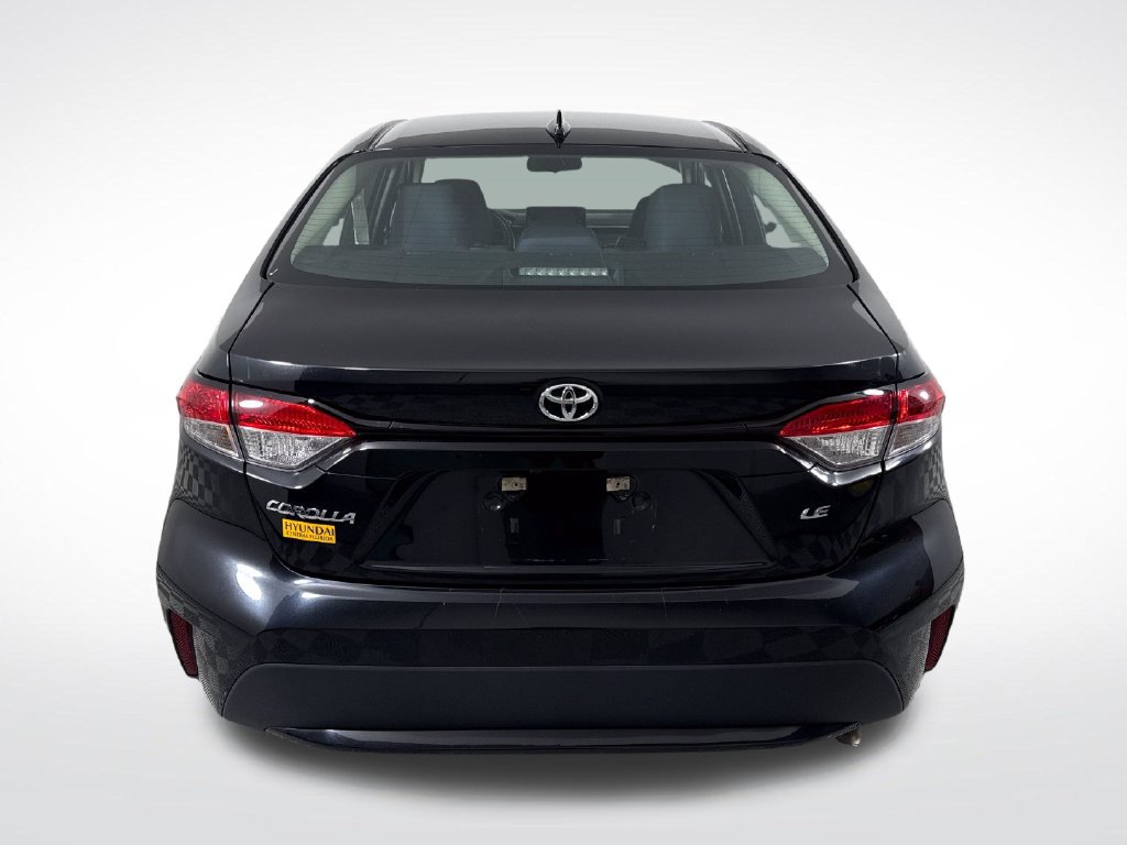 Used 2022 Toyota Corolla LE FWD image 4