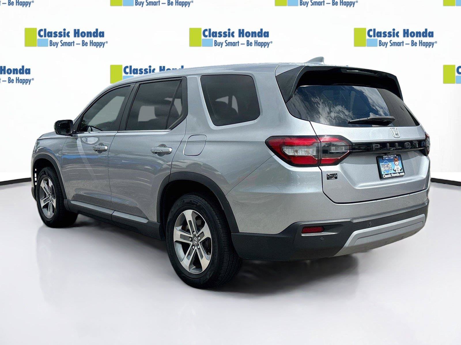Certified 2024 Honda Pilot EX-L image 5