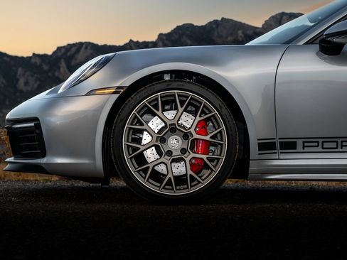 Used 2024 Porsche 911 Carrera S image 10