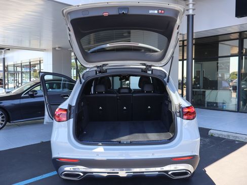 Used 2026 Mercedes-Benz GLC 300 4MATIC image 21