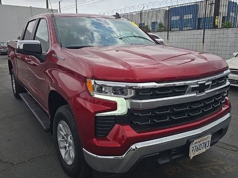 Used 2023 Chevrolet Silverado 1500 LT w/ Convenience Package II RWD image 2