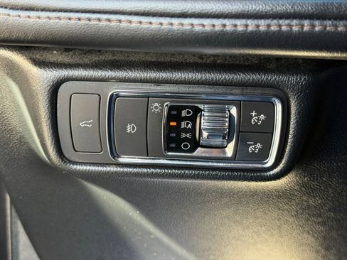 Used 2020 Lincoln Aviator Reserve w/ Equipment Group 202A image 37