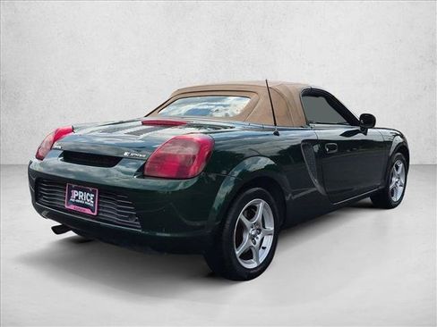 Used 2002 Toyota MR2 RWD image 5