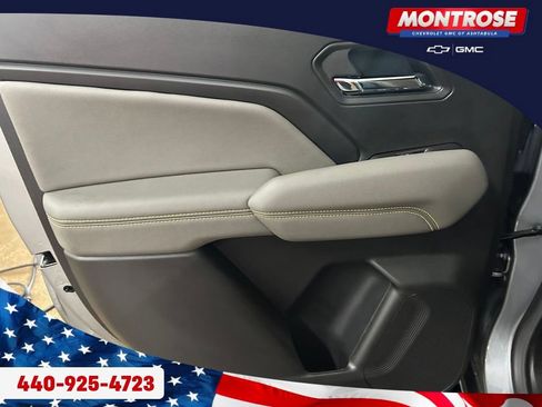 Used 2025 Chevrolet Colorado ZR2 w/ Technology Package AWD/4WD image 21