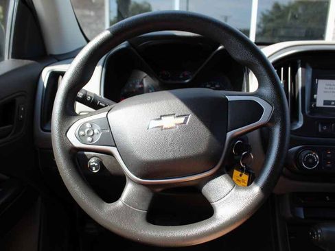 Used 2018 Chevrolet Colorado W/T w/ WT Convenience Package AWD/4WD image 14