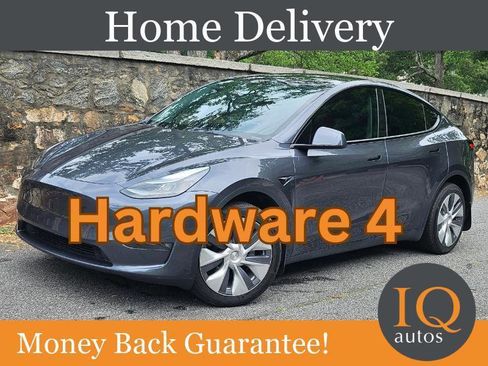 Used 2023 Tesla Model Y Long Range AWD/4WD image 1