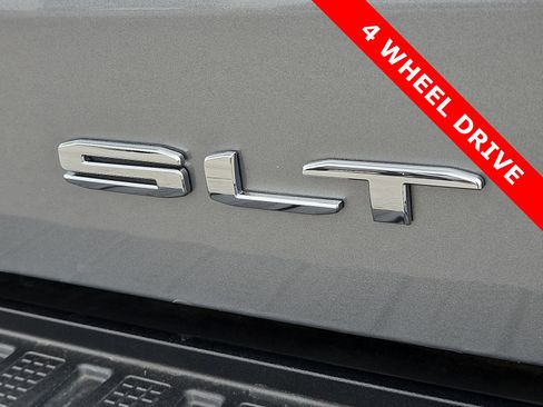 Used 2023 GMC Sierra 1500 SLT w/ SLT Convenience Package image 8