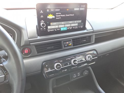 Used 2023 Honda Pilot Touring image 31