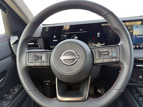 New 2026 Nissan Kicks SR w/ Cold Weather Package image 12