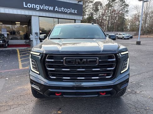 Used 2025 GMC Yukon AT4 Ultimate image 3