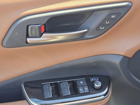 New 2026 Toyota Crown Signia AWD/4WD image 27