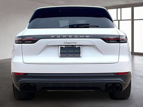 Used 2023 Porsche Cayenne AWD/4WD image 4