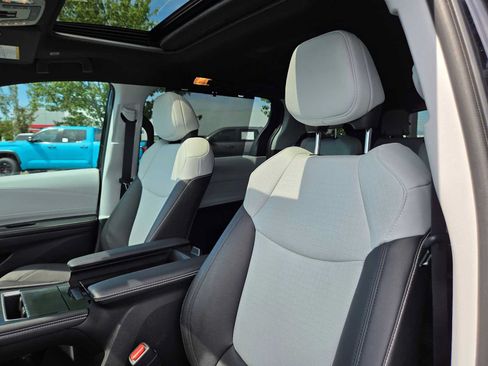 Certified 2026 Toyota Sienna XSE AWD/4WD image 22