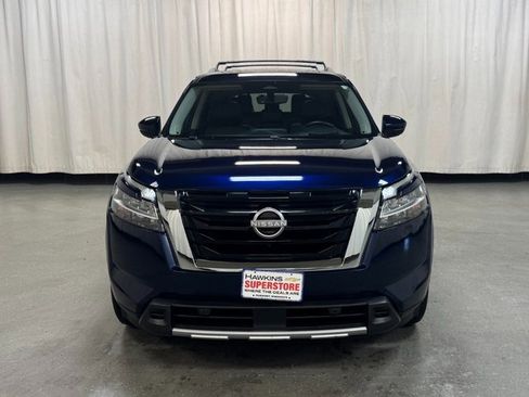Used 2023 Nissan Pathfinder Platinum w/ Cargo Package image 10