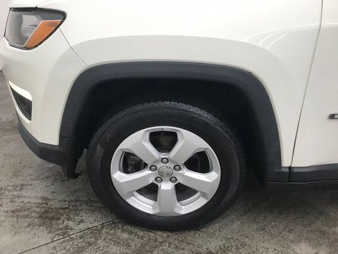 Used 2018 Jeep Compass Latitude w/ Cold Weather Group image 38