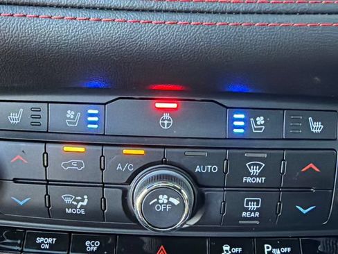 Used 2025 Dodge Durango R/T AWD/4WD image 31