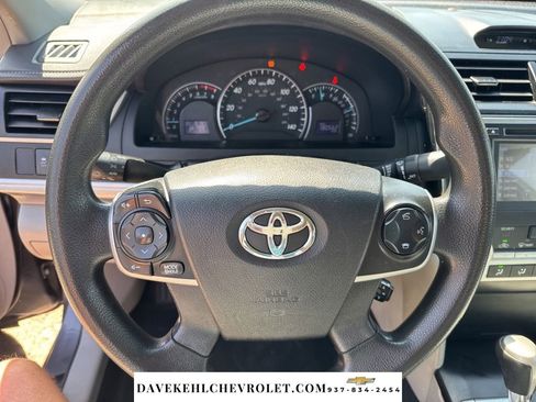 Used 2014 Toyota Camry LE FWD image 10