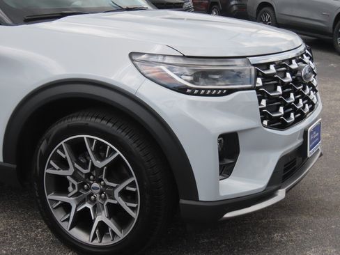 Certified 2025 Ford Explorer Platinum w/ Ultimate Package RWD image 6