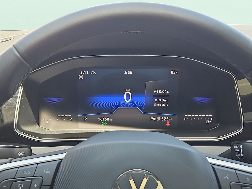 Used 2026 Volkswagen Jetta SE FWD image 18