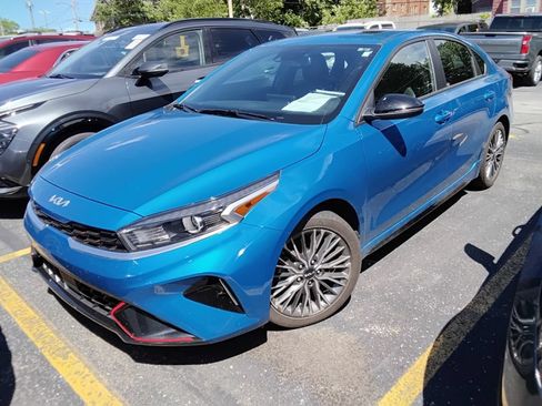 Used 2023 Kia Forte GT-Line w/ GT-Line Premium Package FWD image 13
