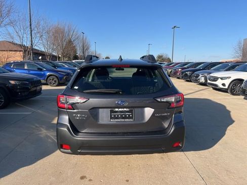 Used 2025 Subaru Outback image 5
