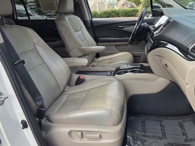 Used 2019 Honda Pilot Elite image 18
