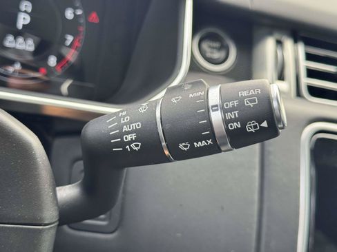 Used 2019 Land Rover Range Rover Supercharged AWD/4WD image 21