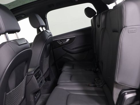 Used 2025 Audi Q7 2.0T Premium w/ Convenience Plus Package image 26