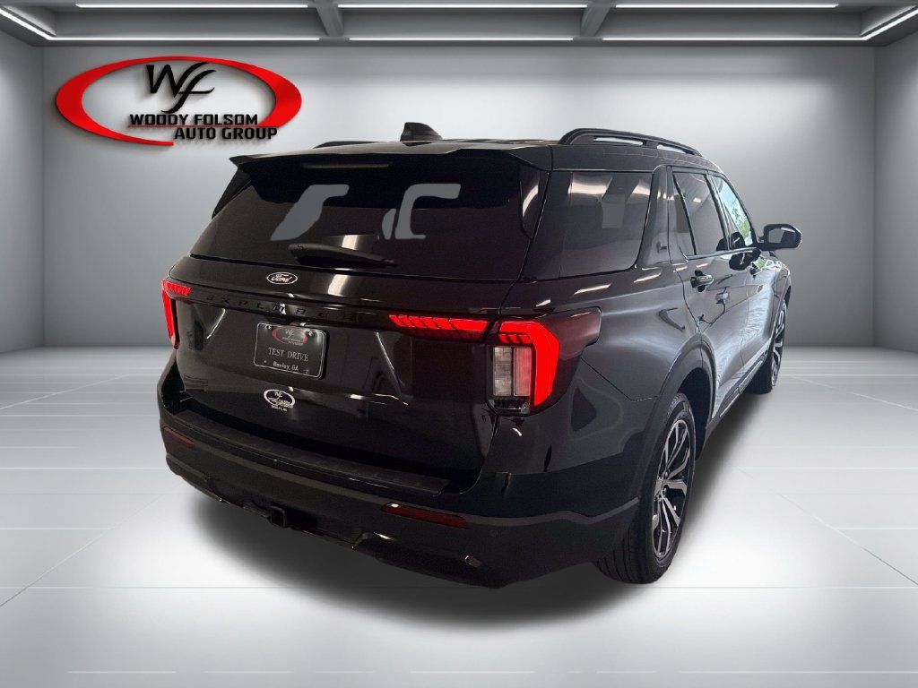 New 2027 Ford Explorer ST-Line w/ Premium Package RWD image 6