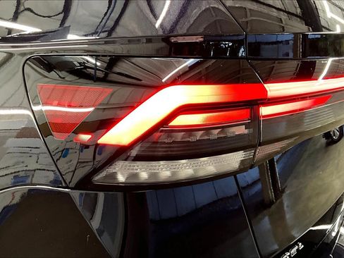 New 2026 Volkswagen Taos SEL image 25