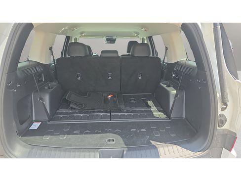 Used 2026 Hyundai Santa Fe SEL FWD image 9
